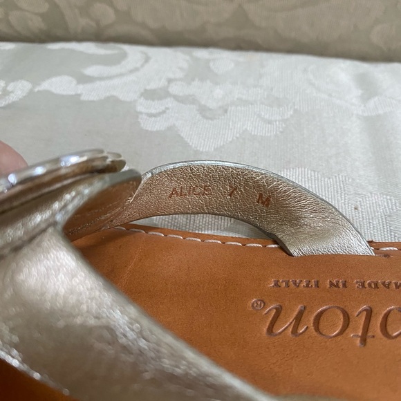 Brighton Alice Gold Sandals - Picture 8 of 12